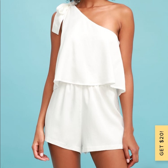 Lulu’s White One Shoulder Romper - Picture 4 of 6